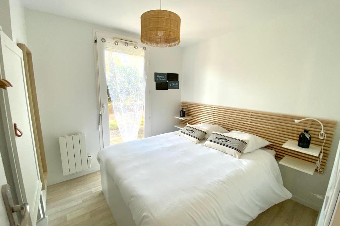 Photo of Bedroom in Saint-Marc-sur-Mer