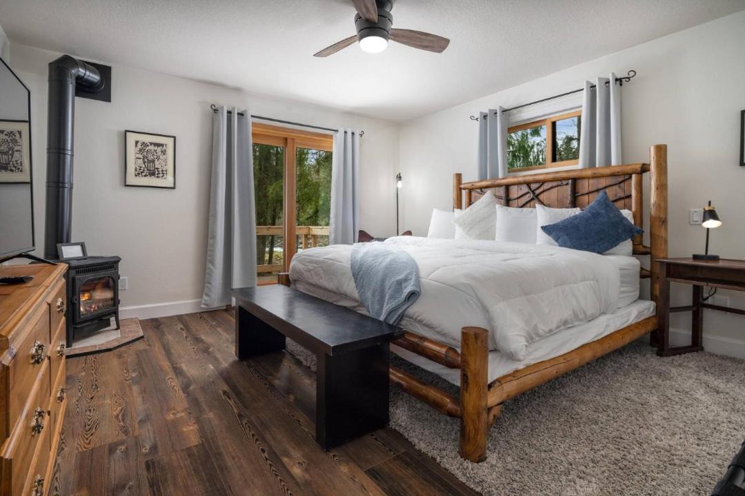 Photo of Others in Brightwood