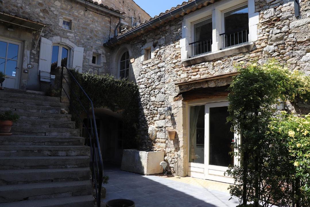 Photo of Buildings in Saint-Andre-de-Roquepertuis