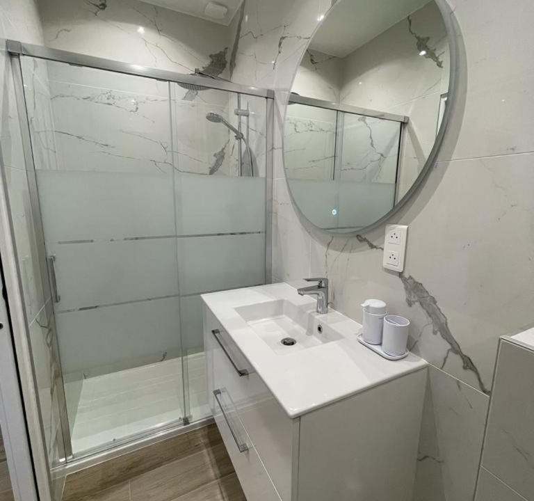 Photo of Bathroom in Le Plessis-Robinson