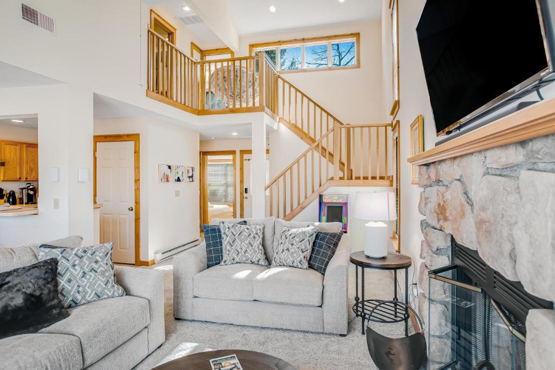 Photo of Livingroom in Tannersville