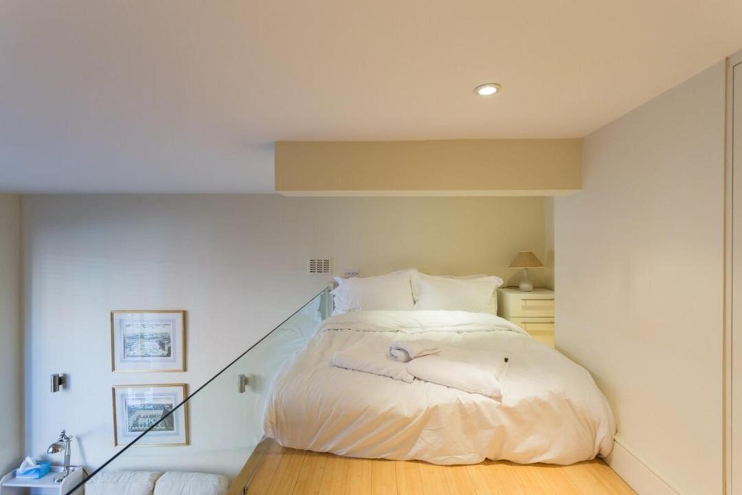 Photo of Bedroom in Brompton & Hans Town