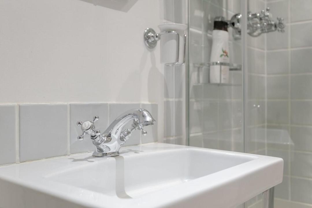 Photo of Bathroom in Kennington