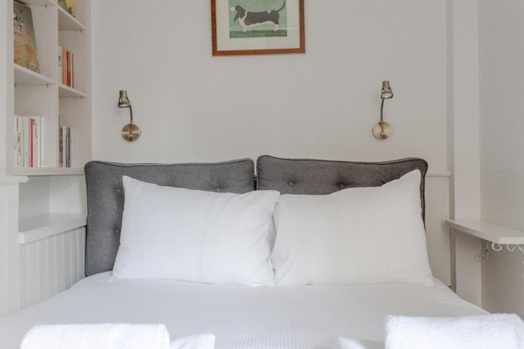 Photo of Bedroom in Kennington