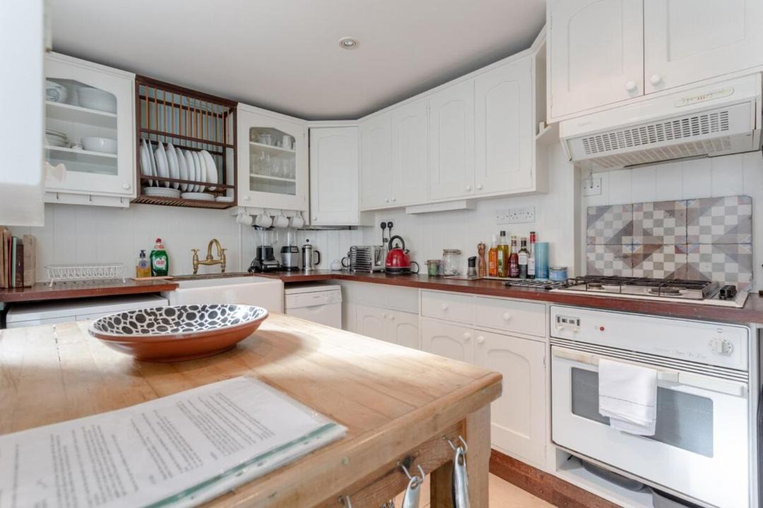 Photo of Others in Kennington