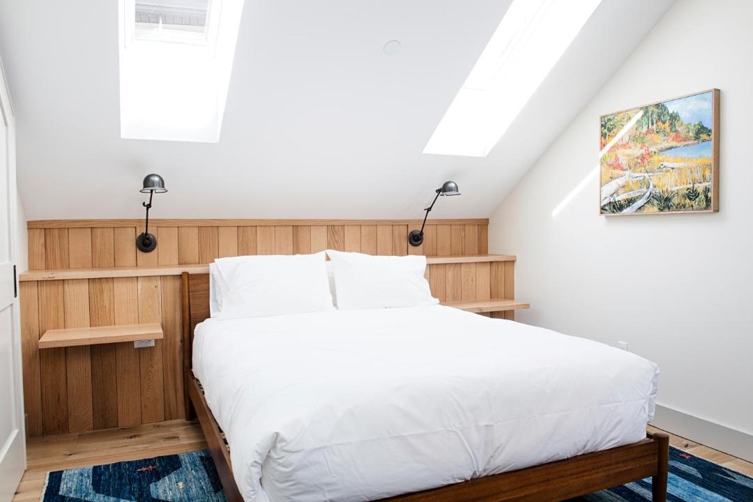 Photo of Others in East End