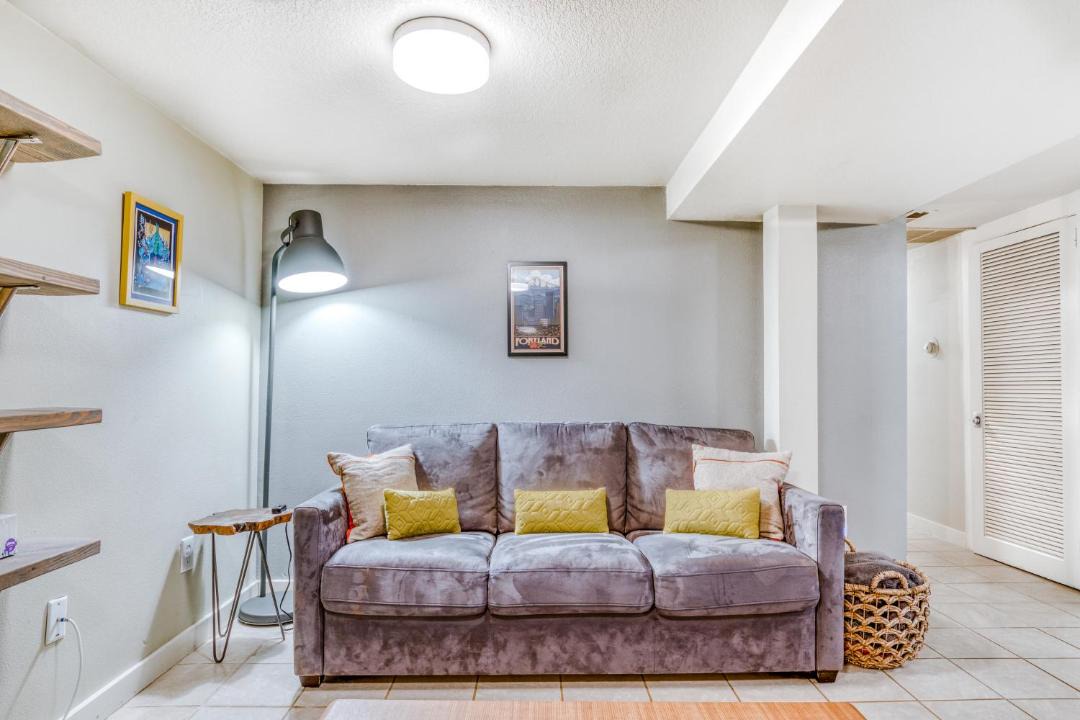 Photo of Others in Eliot