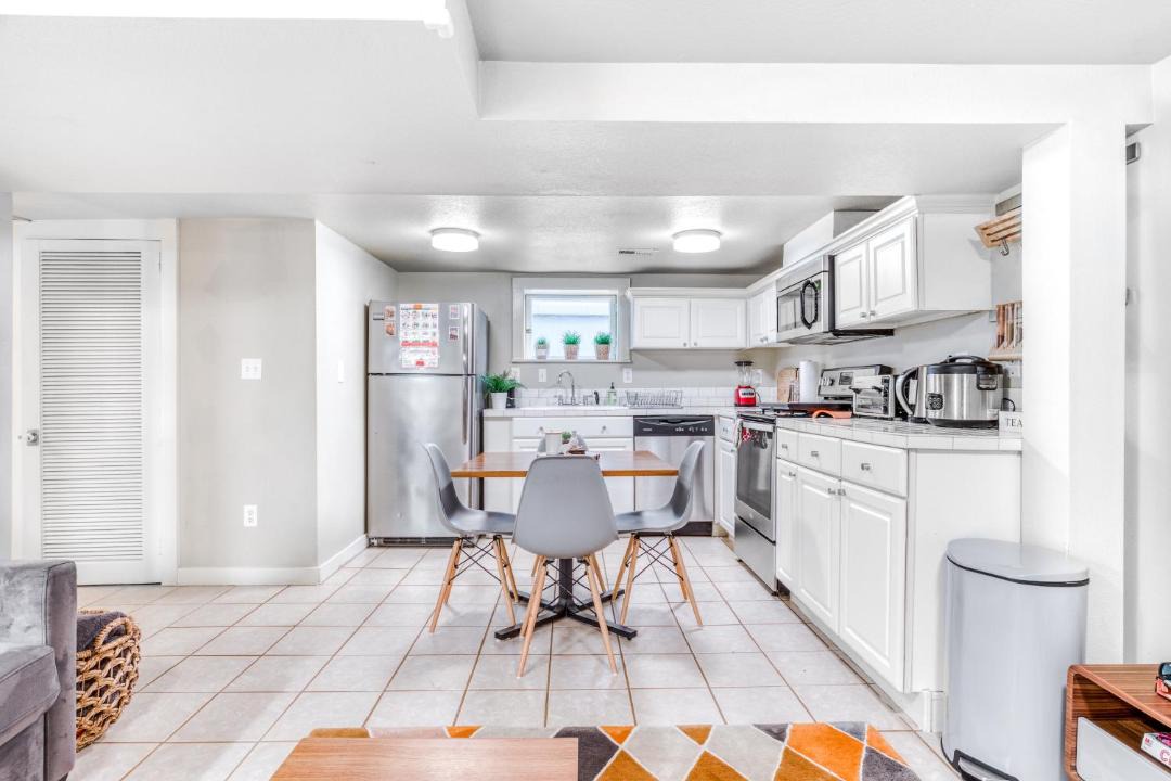 Photo of Others in Eliot