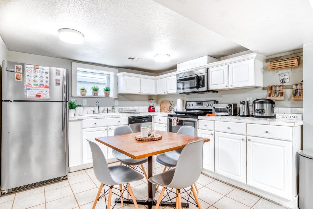 Photo of Others in Eliot