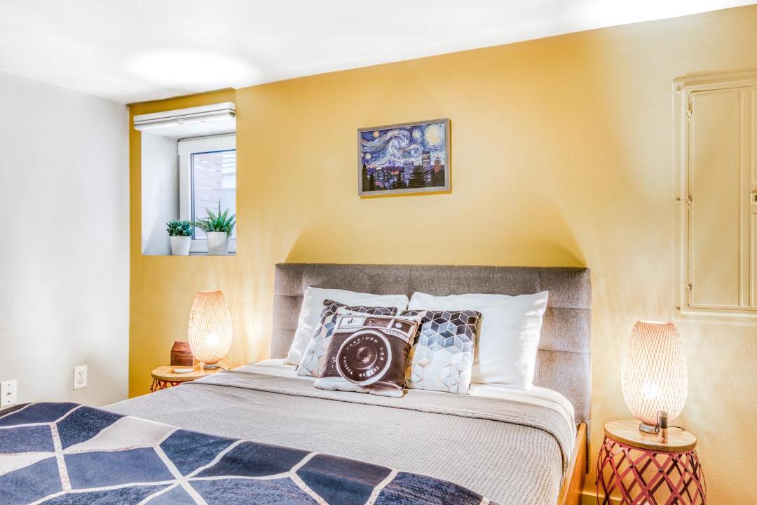 Photo of Others in Eliot