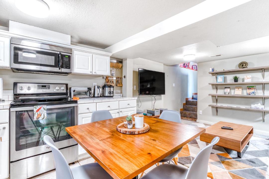 Photo of Others in Eliot