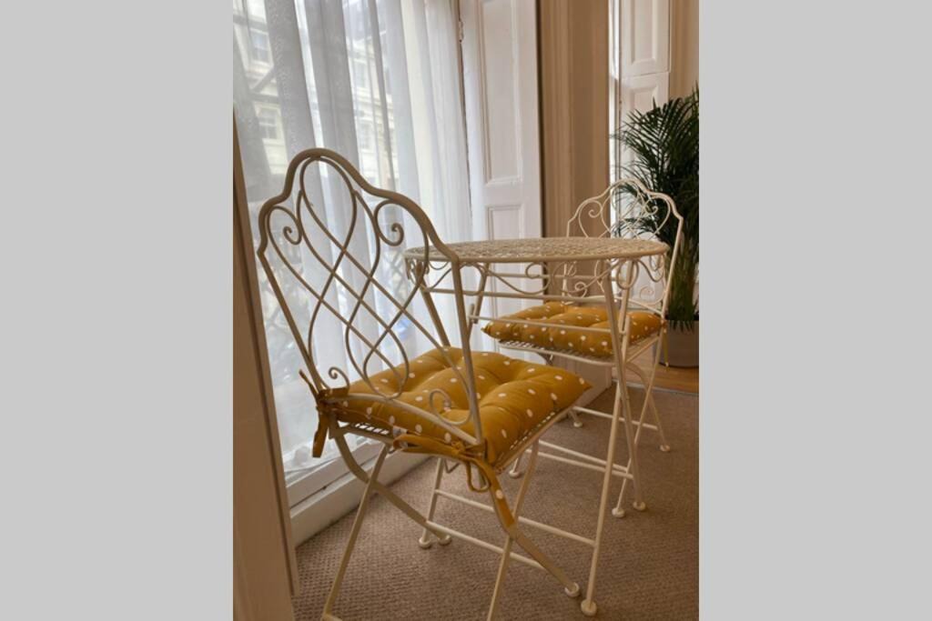 Photo of Livingroom in Brighton City Centre