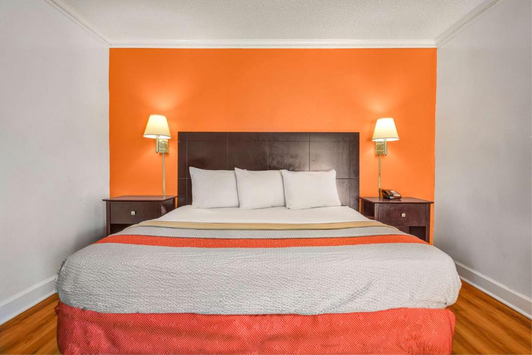 Photo of Bedroom in Americus