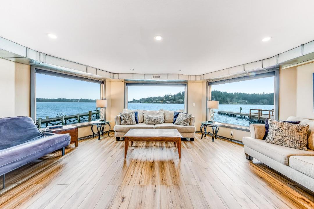 Photo of Livingroom in Otis