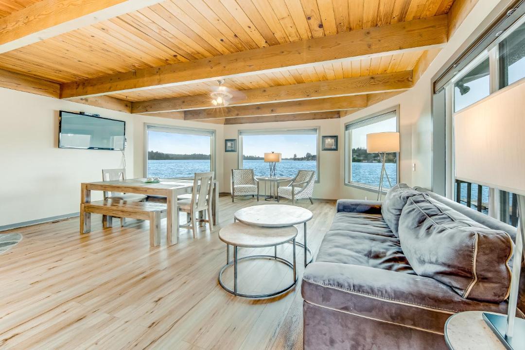 Photo of Others in Otis