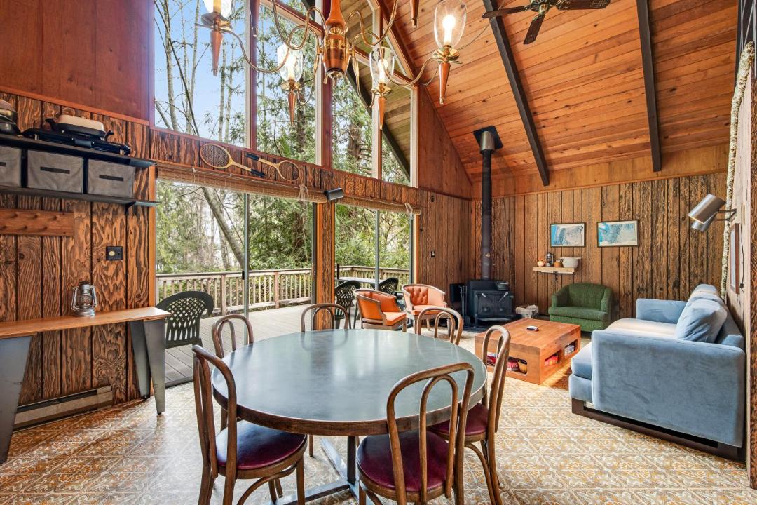 Photo of Others in Burley