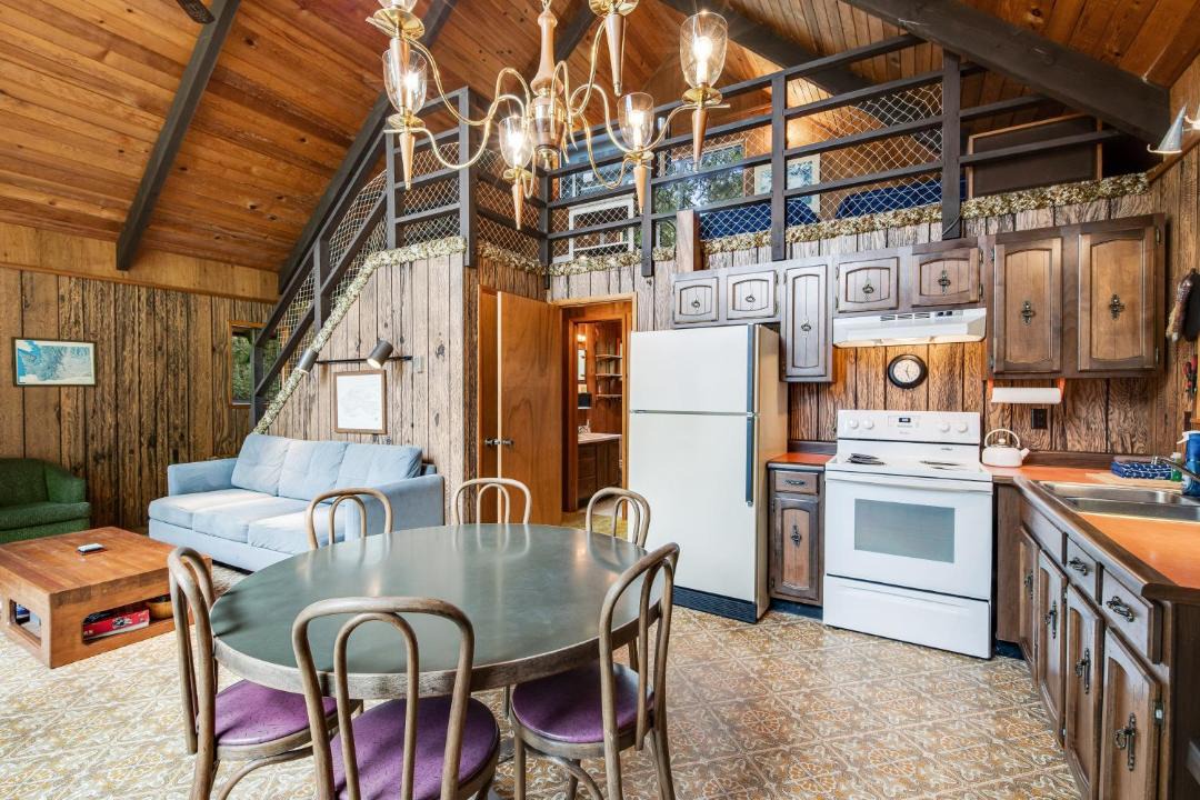 Photo of Others in Burley