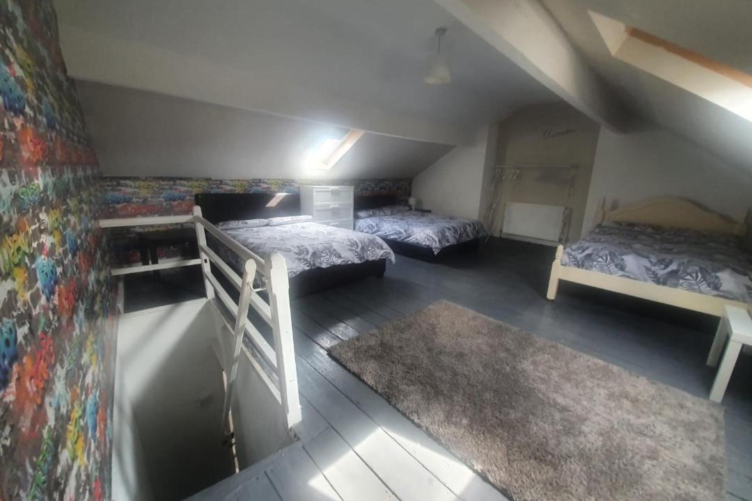 Photo of Others in North Shore