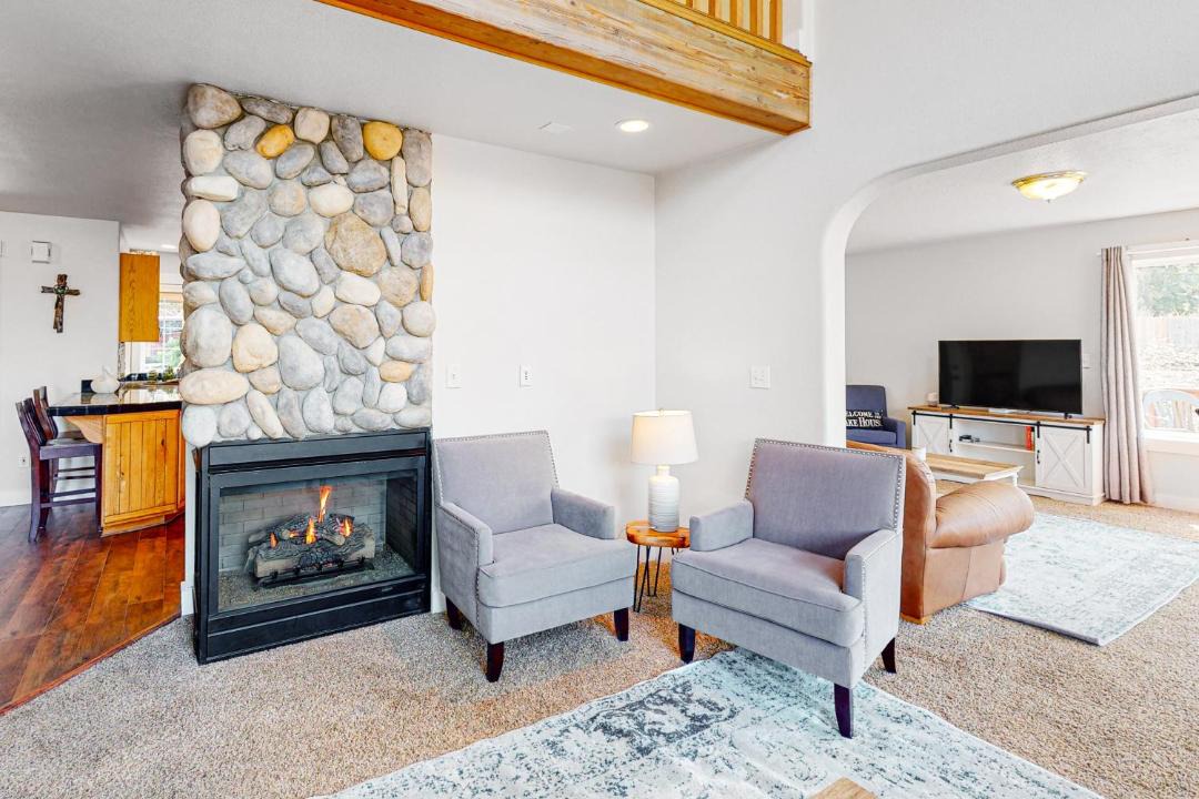 Photo of Others in Otis