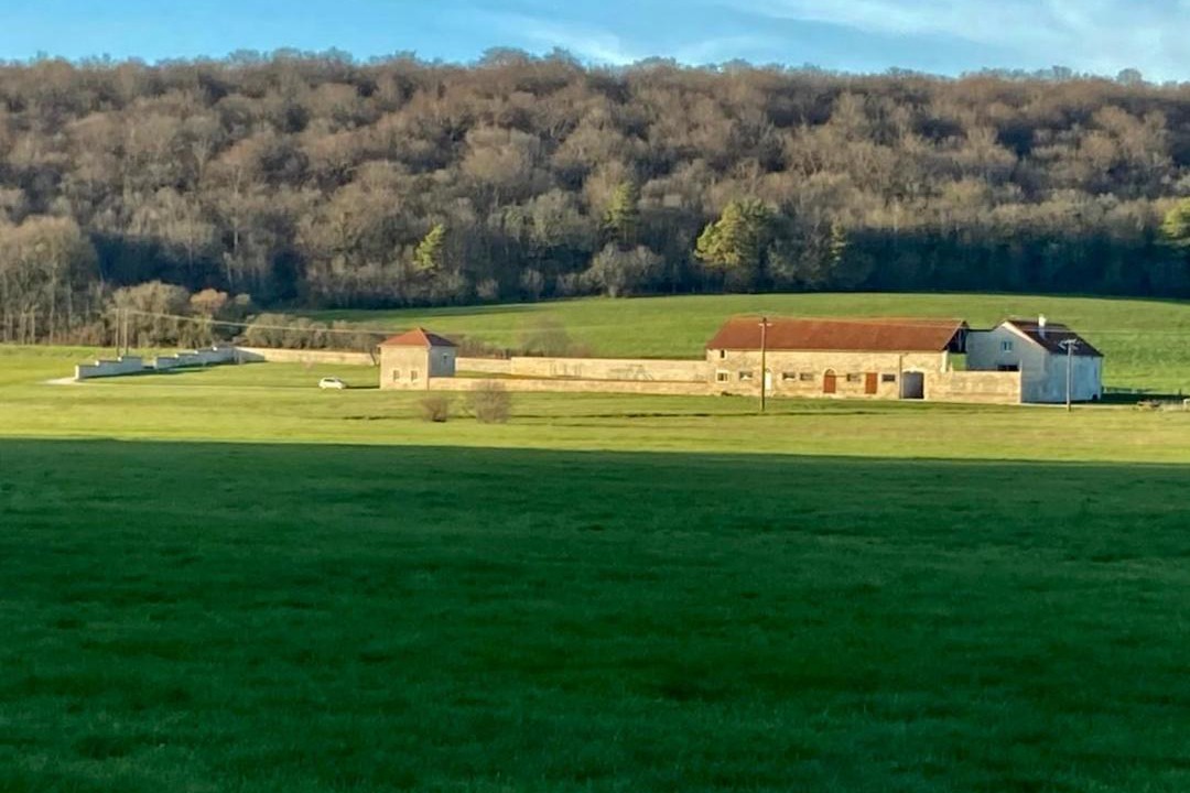 Photo of Buildings in Arc-en-Barrois