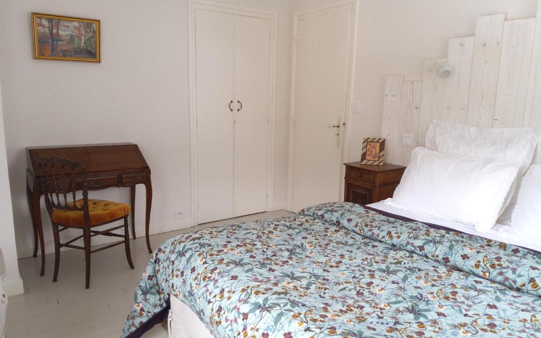 Photo of Bedroom in Sembadel
