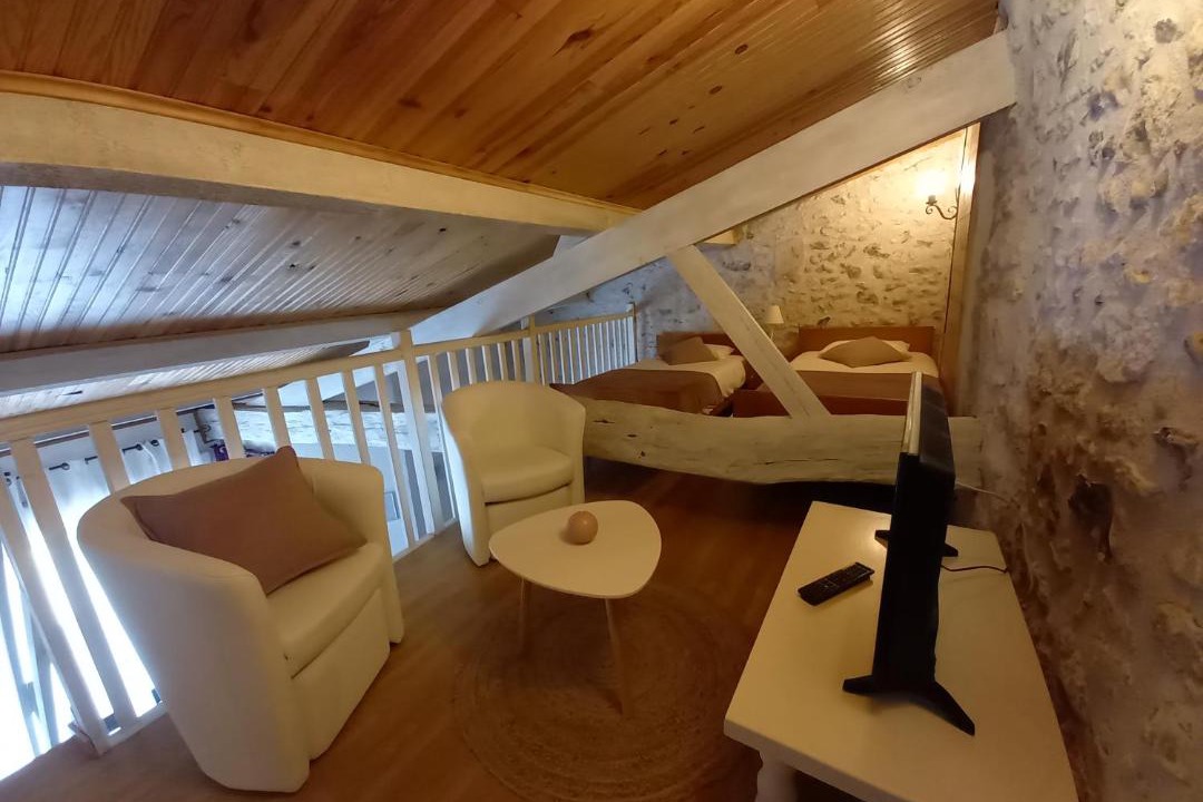 Photo of Others in Cherac