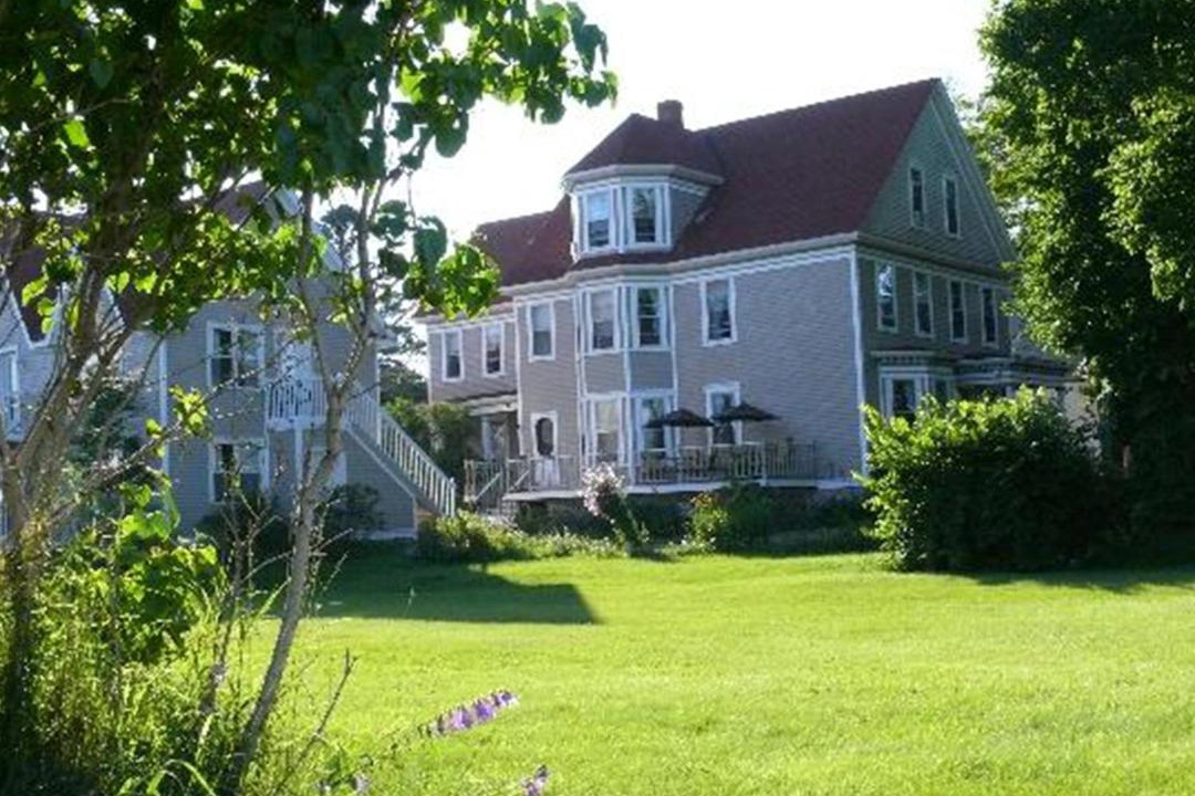 Photo of Buildings in St. Martins