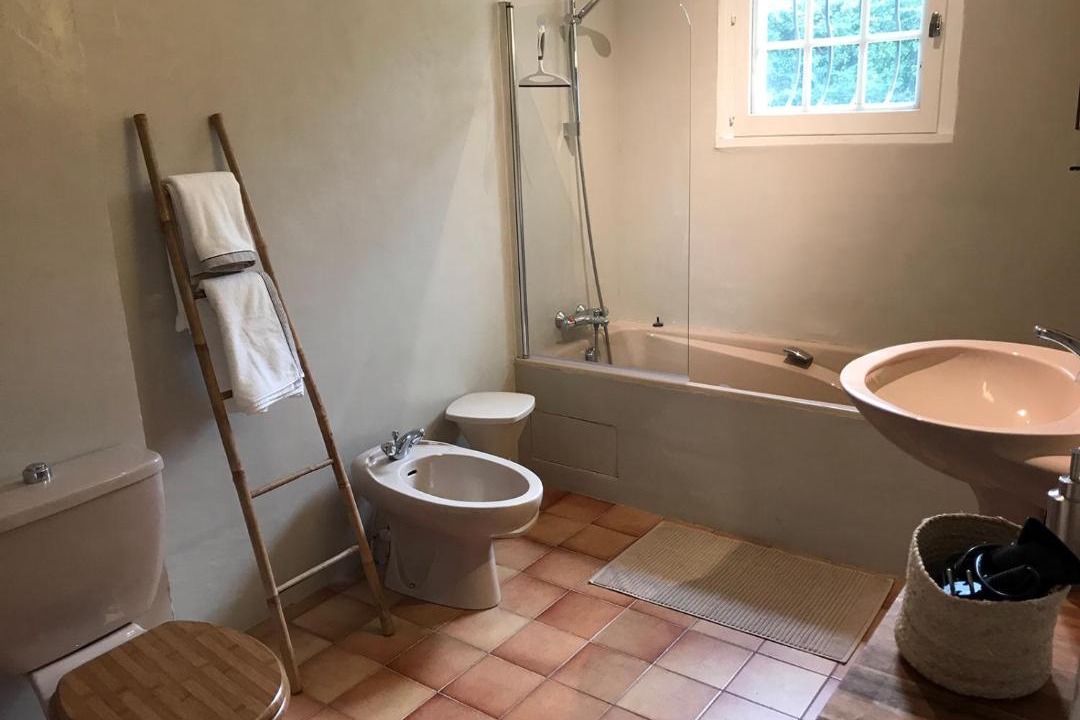 Photo of Bathroom in Chenehutte-Treves-Cunault