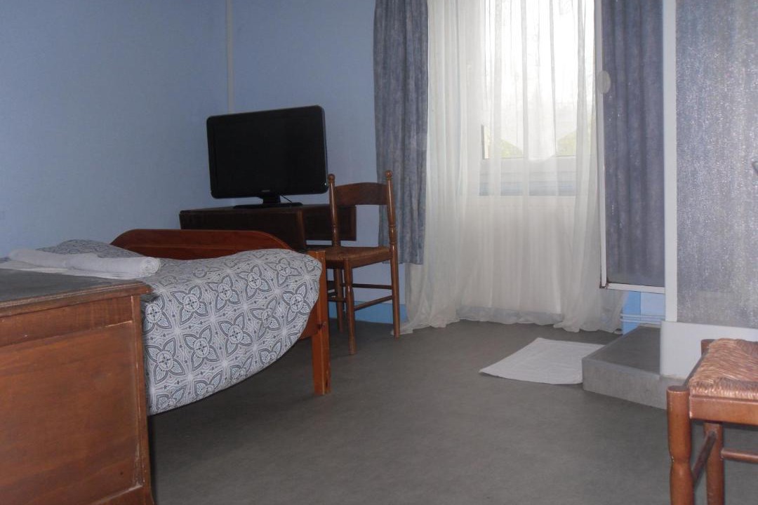 Photo of Others in Chalus