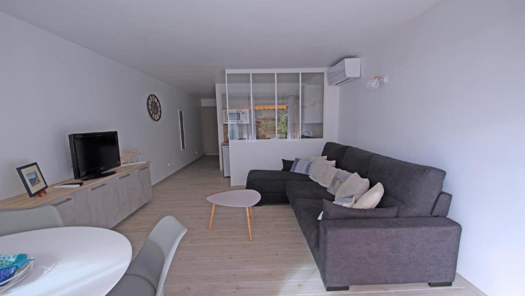 Photo of Livingroom in Sainte-Maxime City Centre