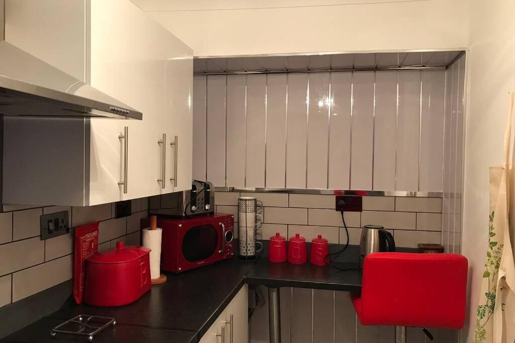 Photo of Others in Six Bells