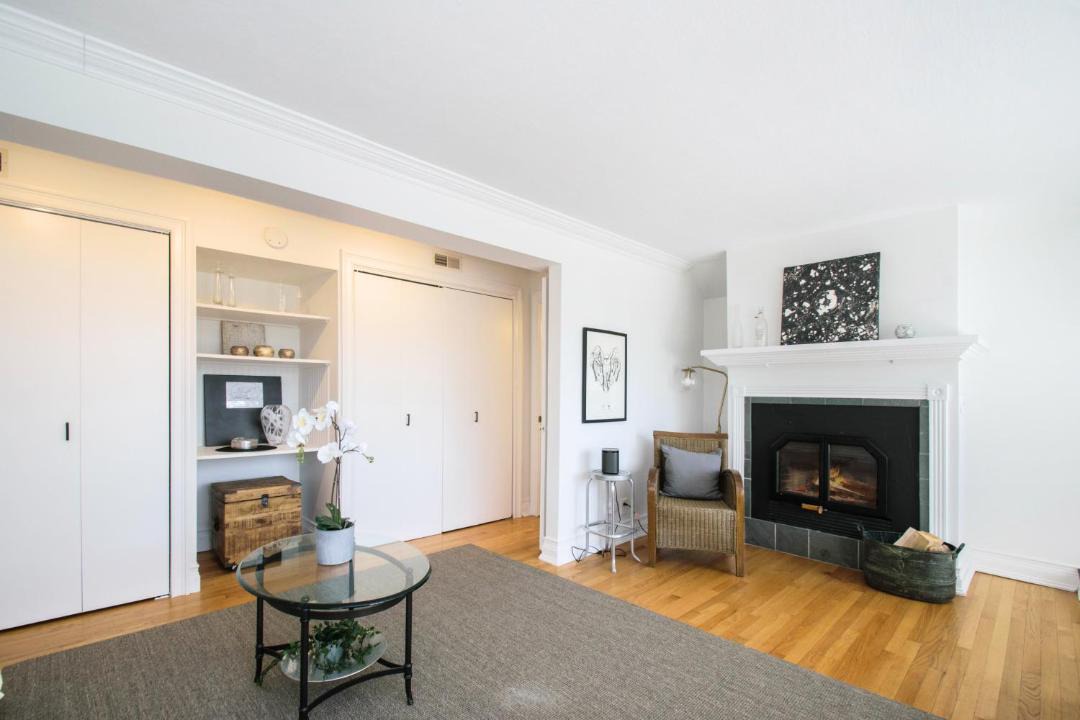 Photo of Livingroom in Grand Beach