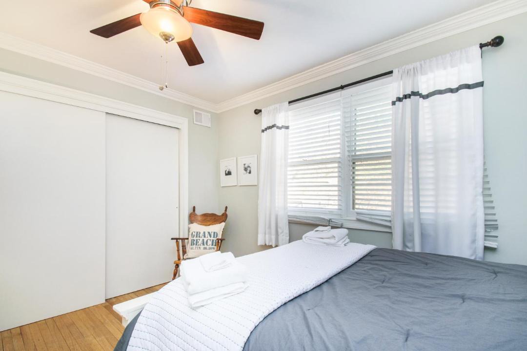 Photo of Bedroom in Grand Beach