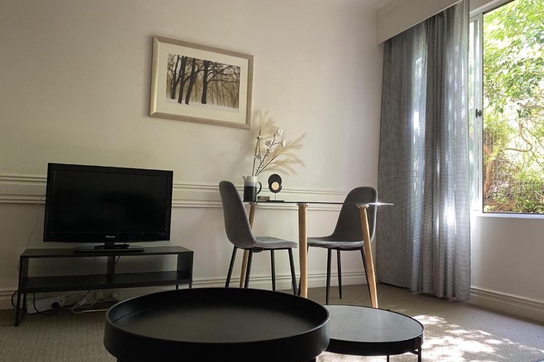 Photo of Livingroom in Kew