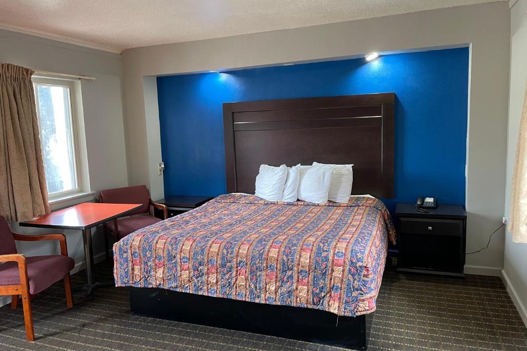 Photo of Others in Reynolds Corners