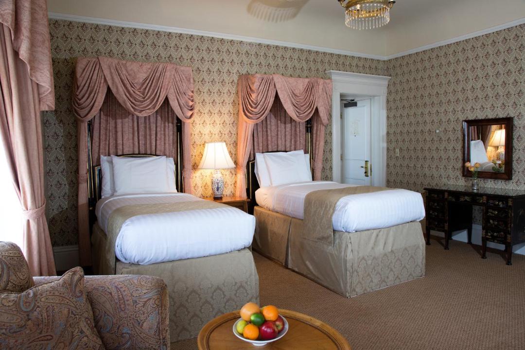 Photo of Bedroom in Lower Pacific Heights