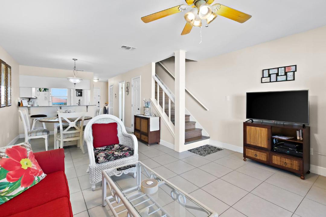 Photo of Livingroom in Sunnyside