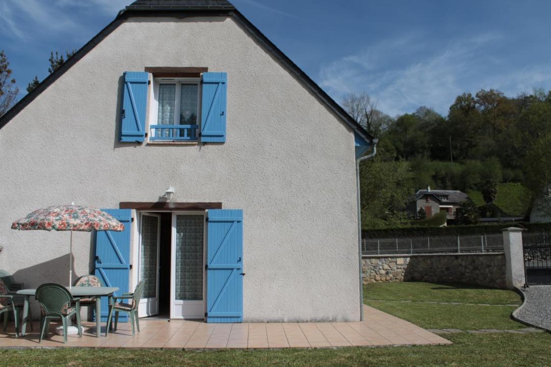 Photo of Buildings in Peyrouse