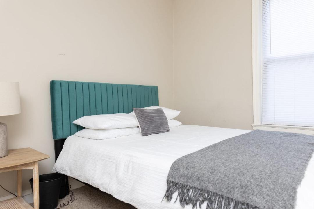 Photo of Bedroom in East Hyde Park