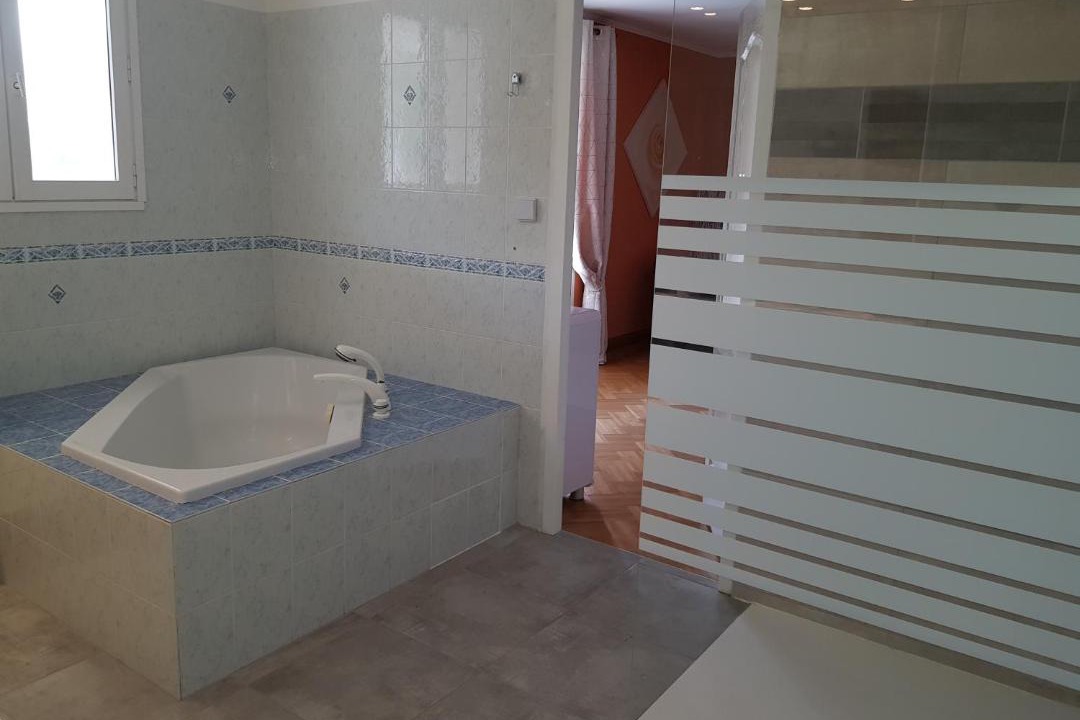 Photo of Bathroom in Lussan