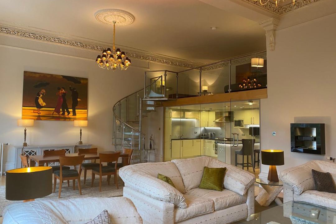 Photo of Others in Kelvinbridge