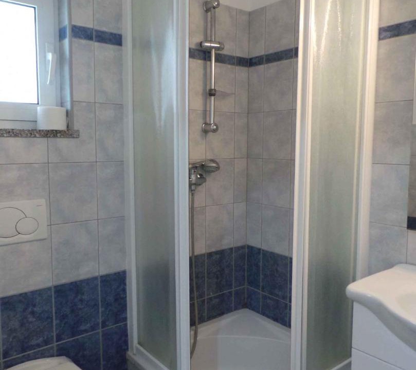 Photo of Bathroom in Petrcane