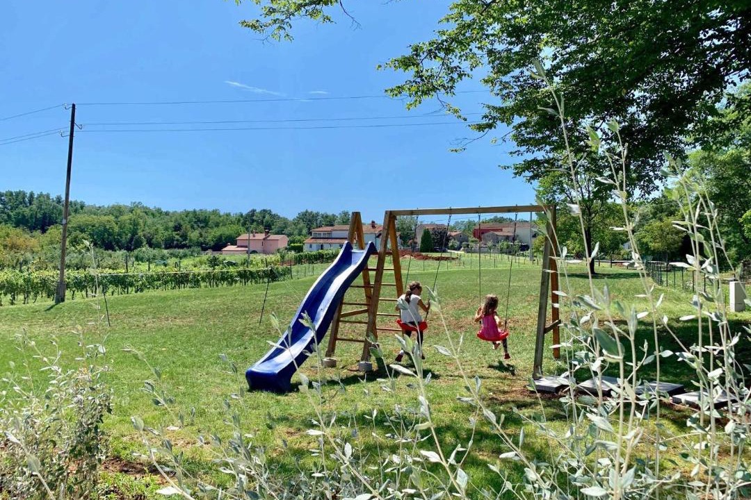 Photo of Others in Zupanici