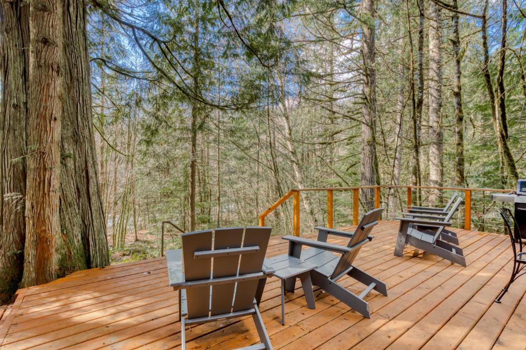 Photo of Others in Zigzag