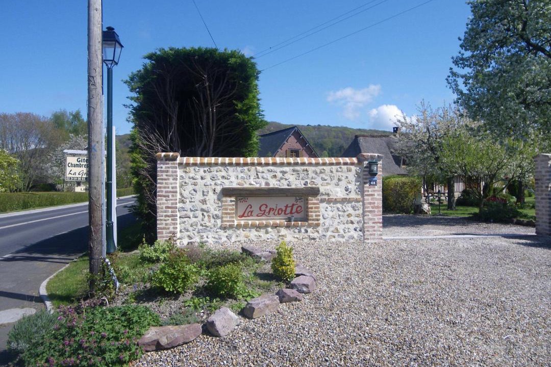 Photo of Others in Pennedepie