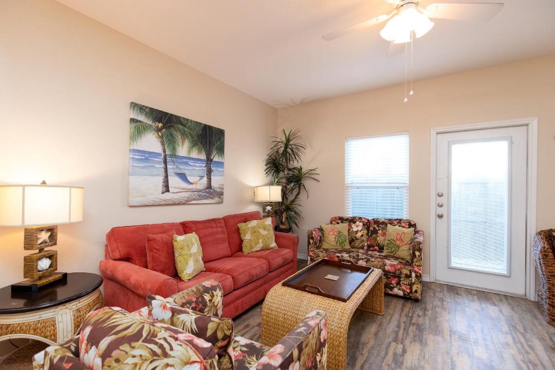 Photo of Livingroom in Corpus Christi