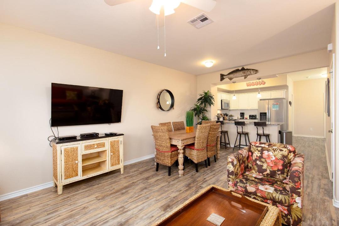 Photo of Livingroom in Corpus Christi