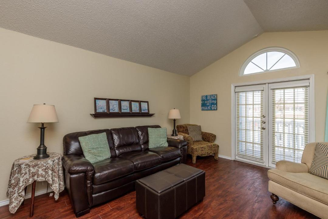 Photo of Livingroom in Corpus Christi