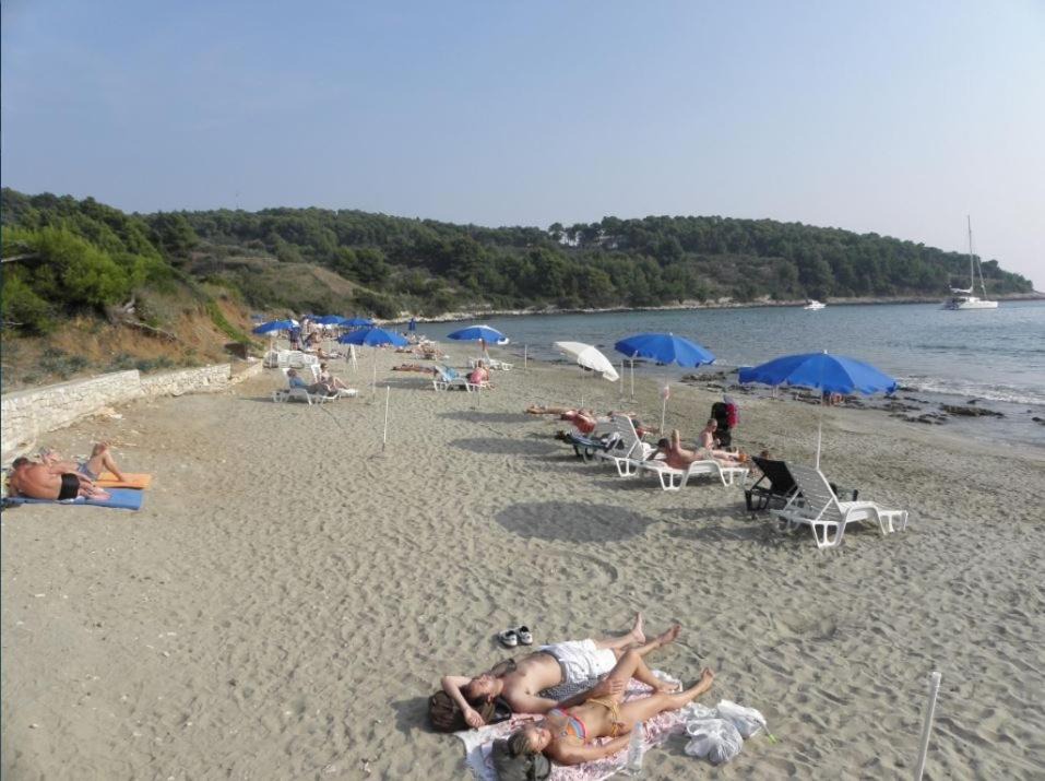 Photo of Others in Cove Tri Zala (Zrnovo)