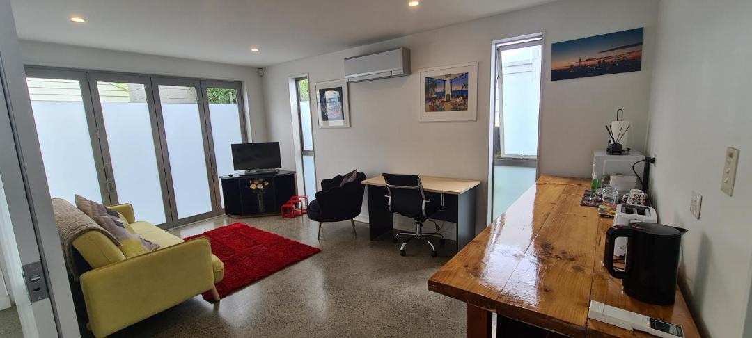 Photo of Others in Kingsland